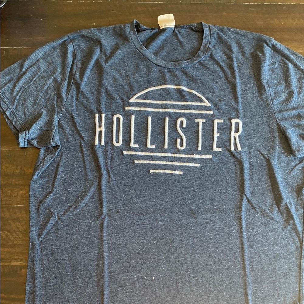 Y2K Hollister Young Men’s Navy Logo Crewneck Tee